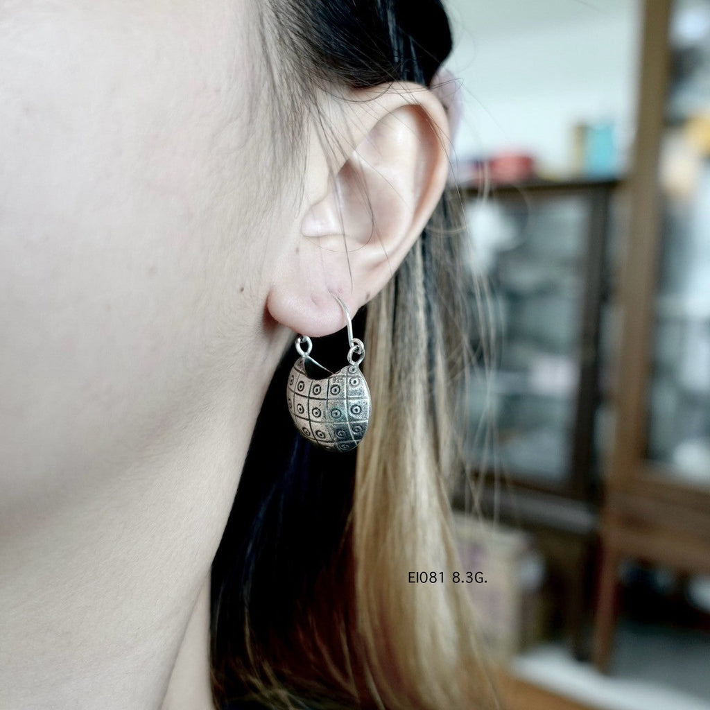 True silver. True beauty. Silver earrings.
