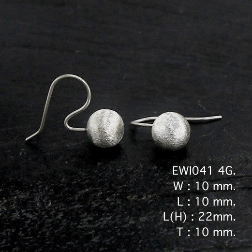Minimal earrings, maximum grace.