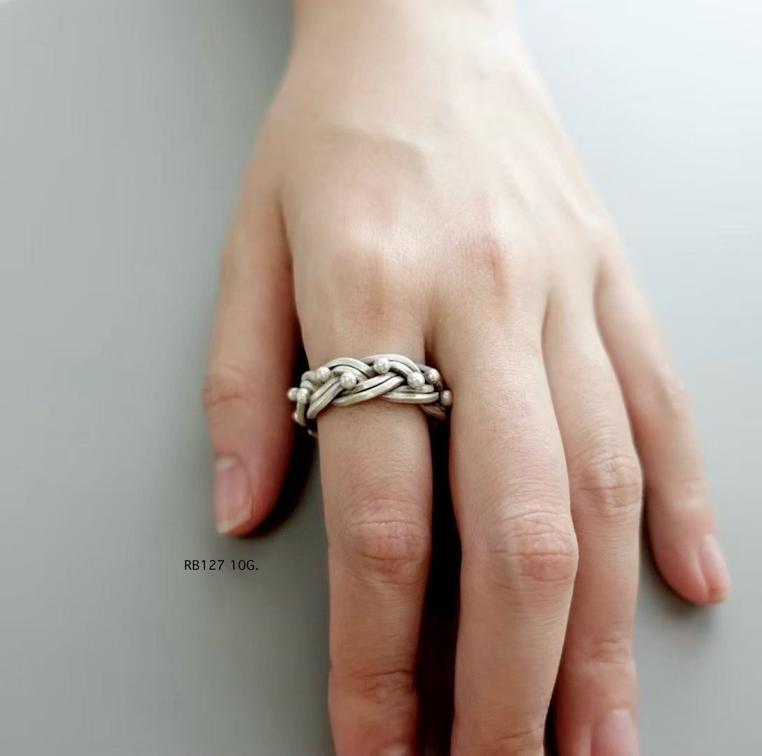 Timeless elegance, handcrafted in pure silver ring. handmade silver jewelry Thailand