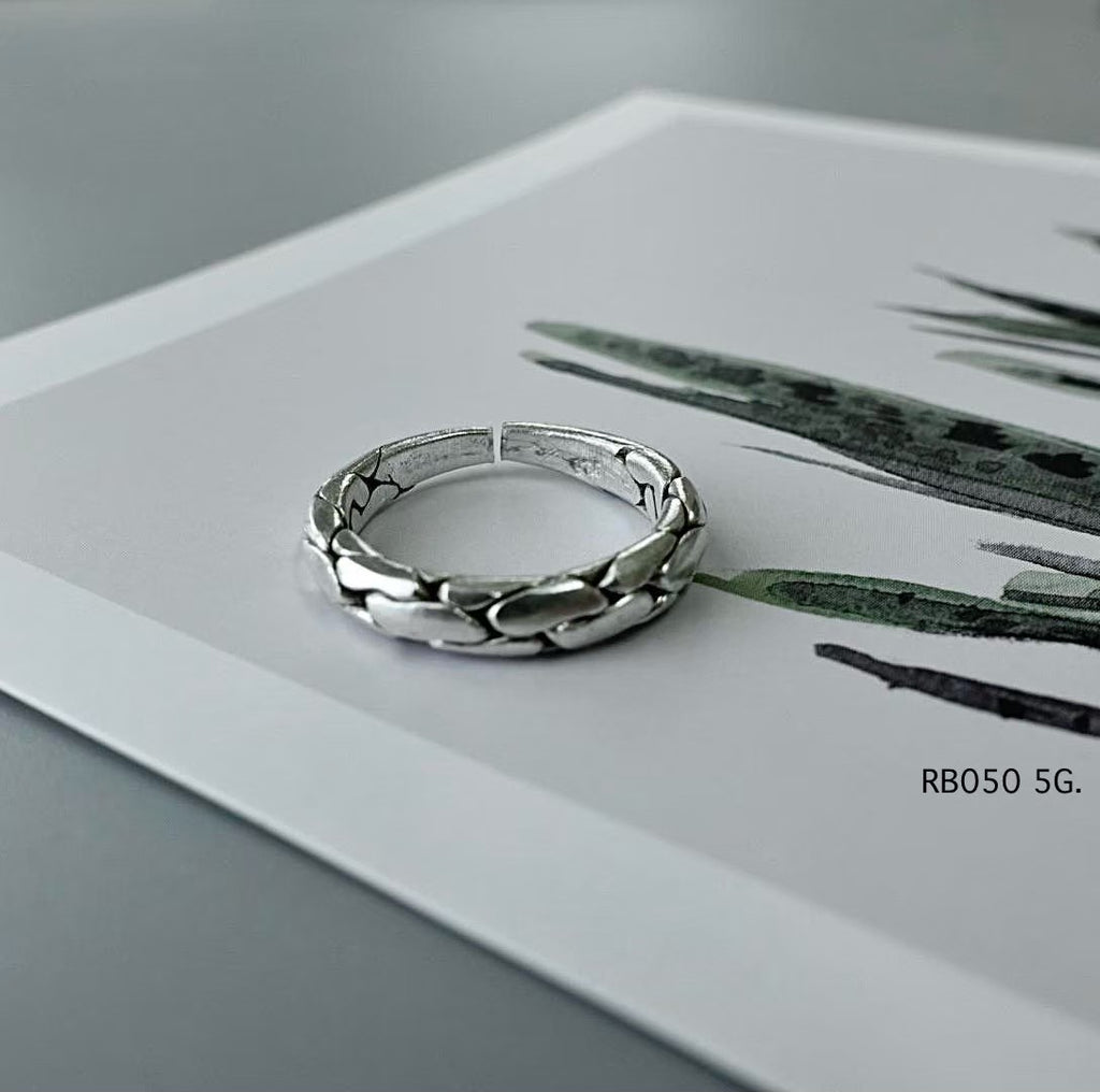 The beauty of handmade, the purity of silver. Silver Ring. handmade silver jewelry Thailand