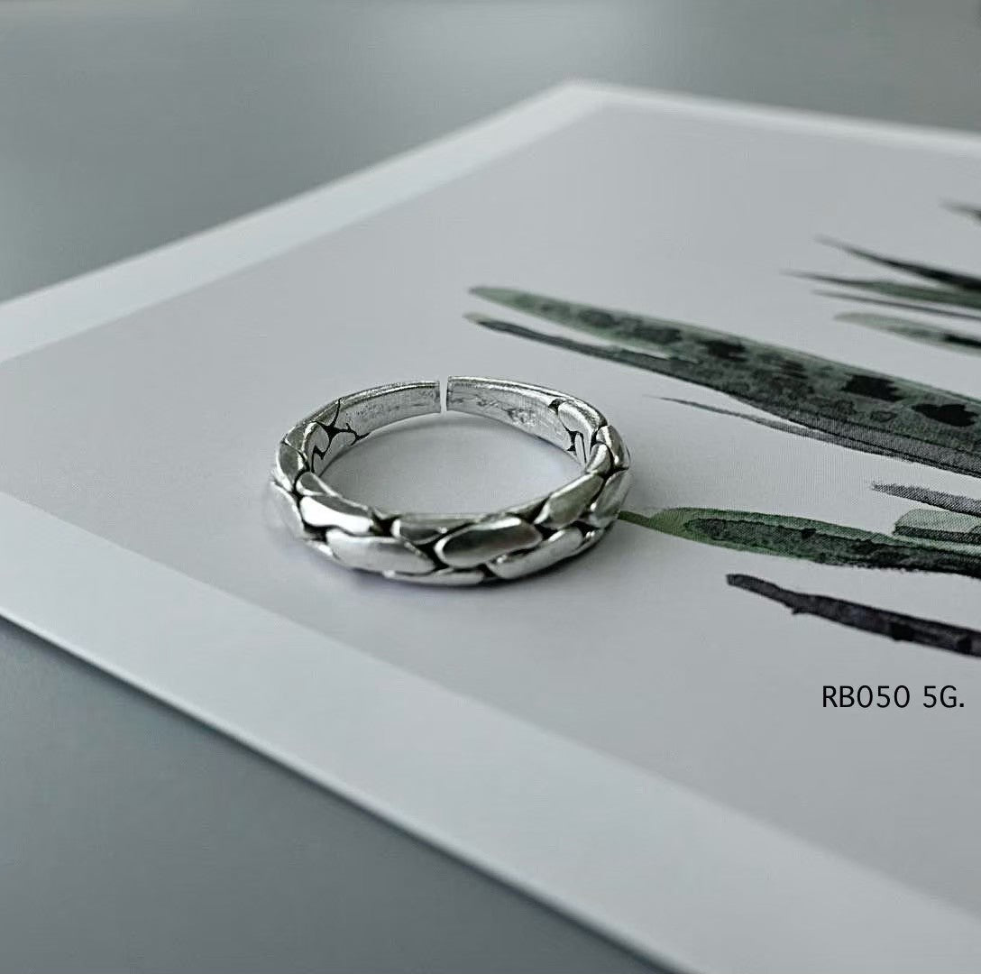 The beauty of handmade, the purity of silver. Silver Ring. handmade silver jewelry Thailand