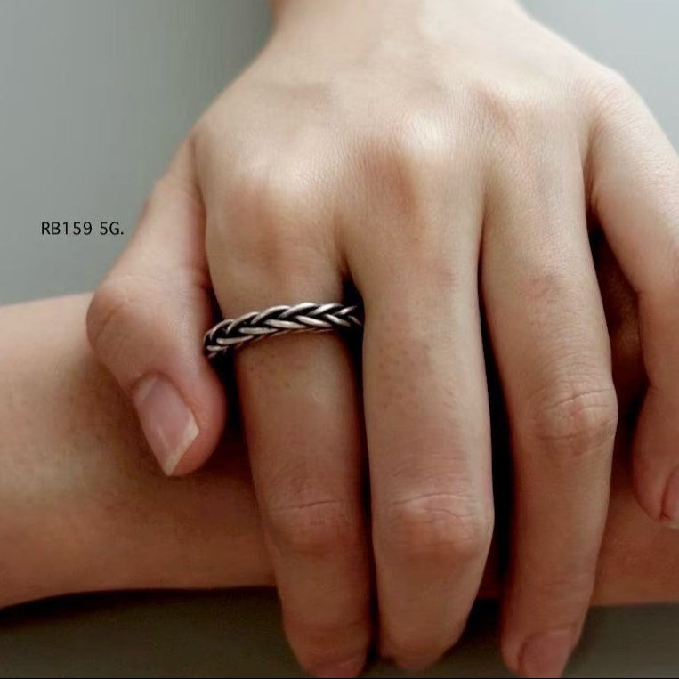 handmade with heart. Silver ring.