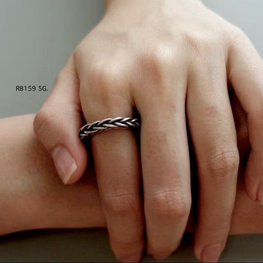handmade with heart. Silver ring.