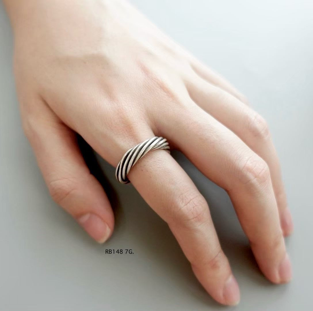 98% pure silver beauty. Silver ring.
