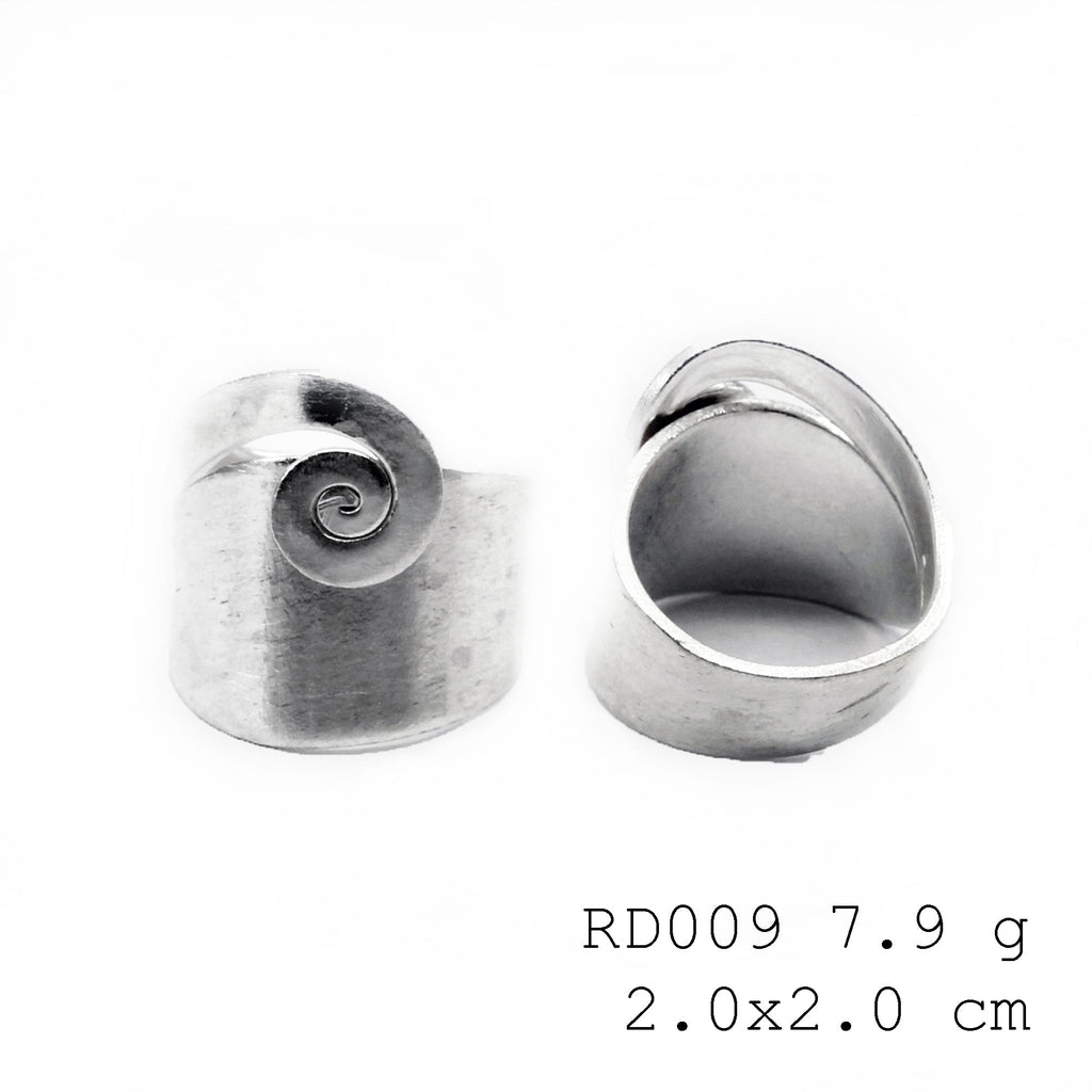 Hand-finished wildlife silver ring.