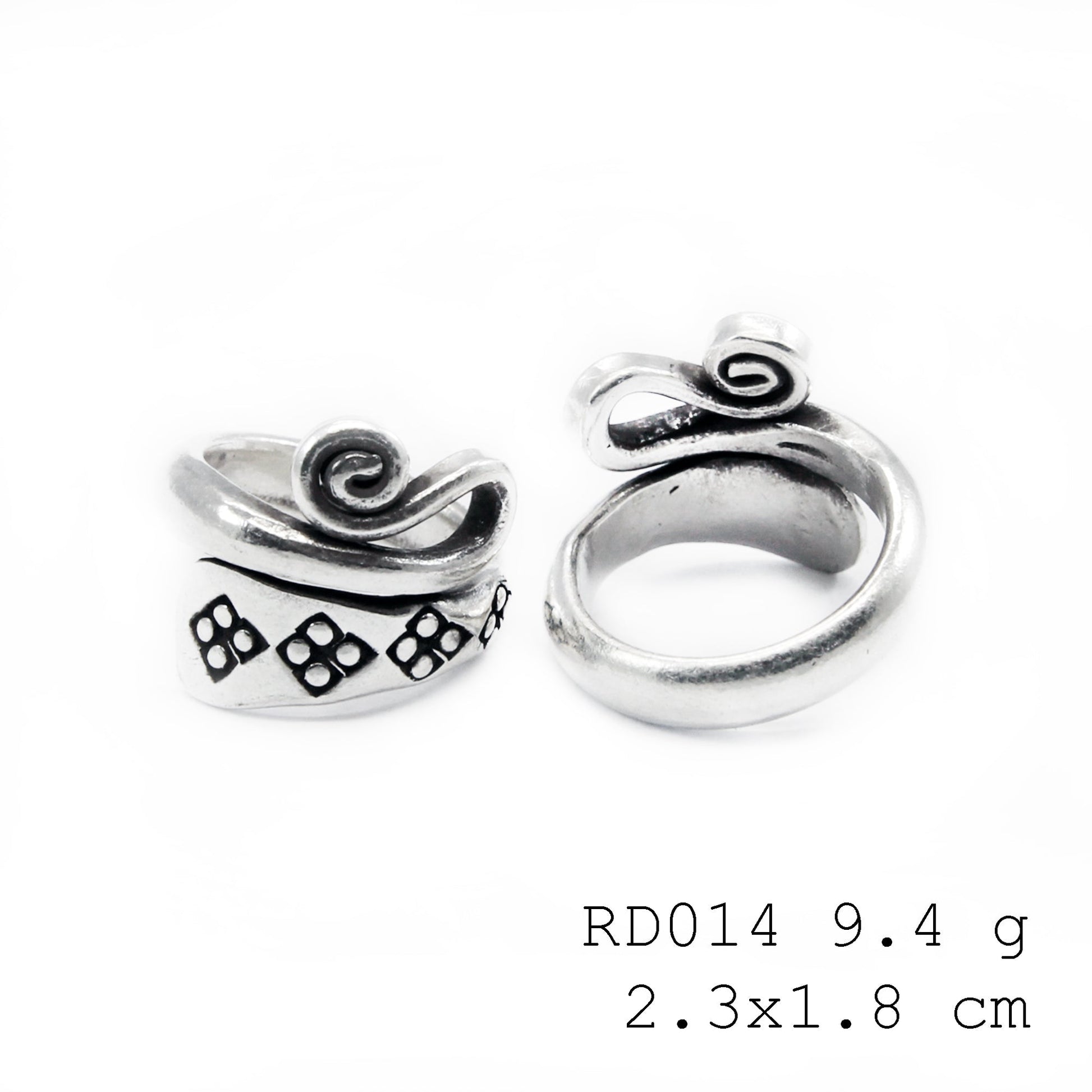 Dark and delightful SNAIL SNAKE silver ring.