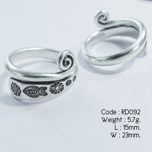 Slither and spiral. The unique SNAIL SNAKE silver ring.