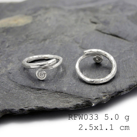 Handmade quality you can feel. This heavy-duty White Knight silver ring is built to last the ages.