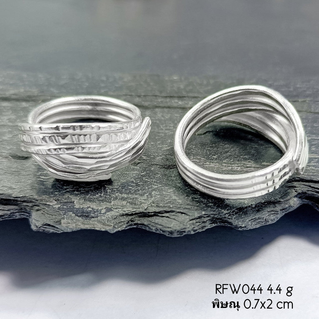 Shining armor for your hand. This bespoke White Knight silver ring is a testament to skill and strength.