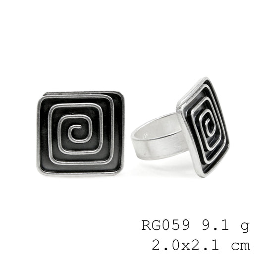 New favorite: This stunning shell silver ring.