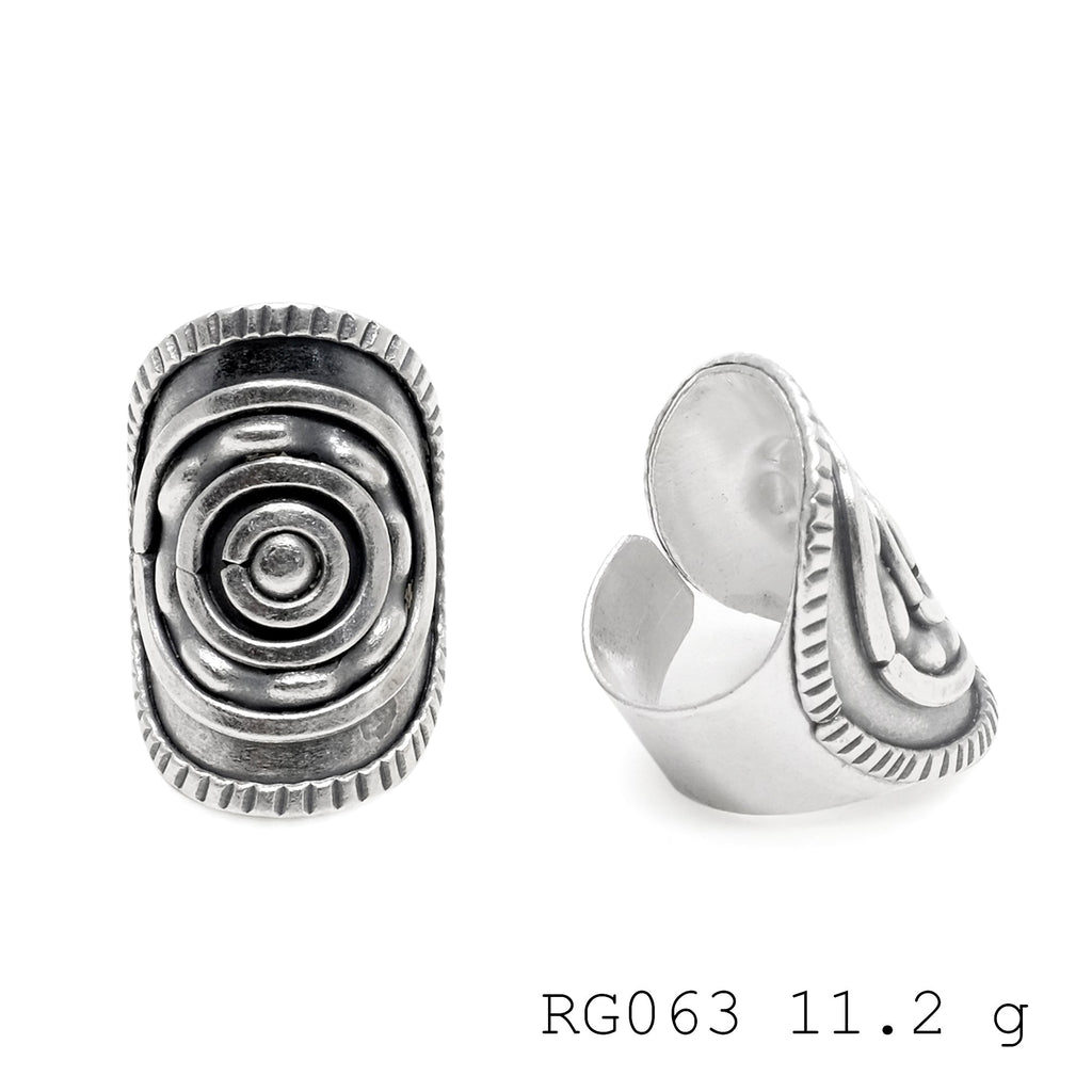 Elegant spiral silver ring. Pure artistry.