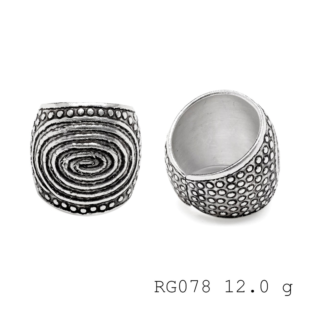 Hand-sculpted charm. The Snail Shell silver ring.