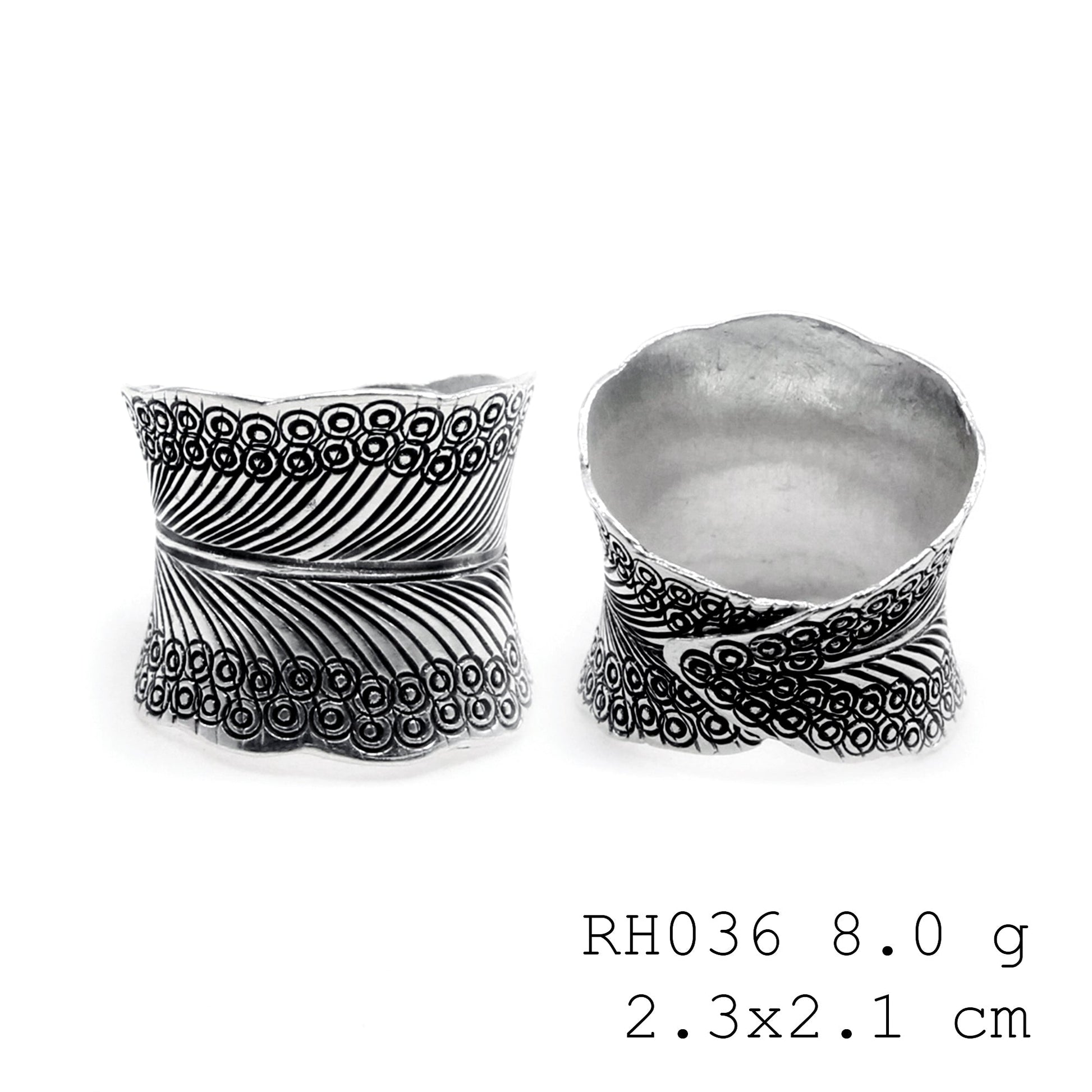 Bringing the forest floor to your finger. Silver ring.