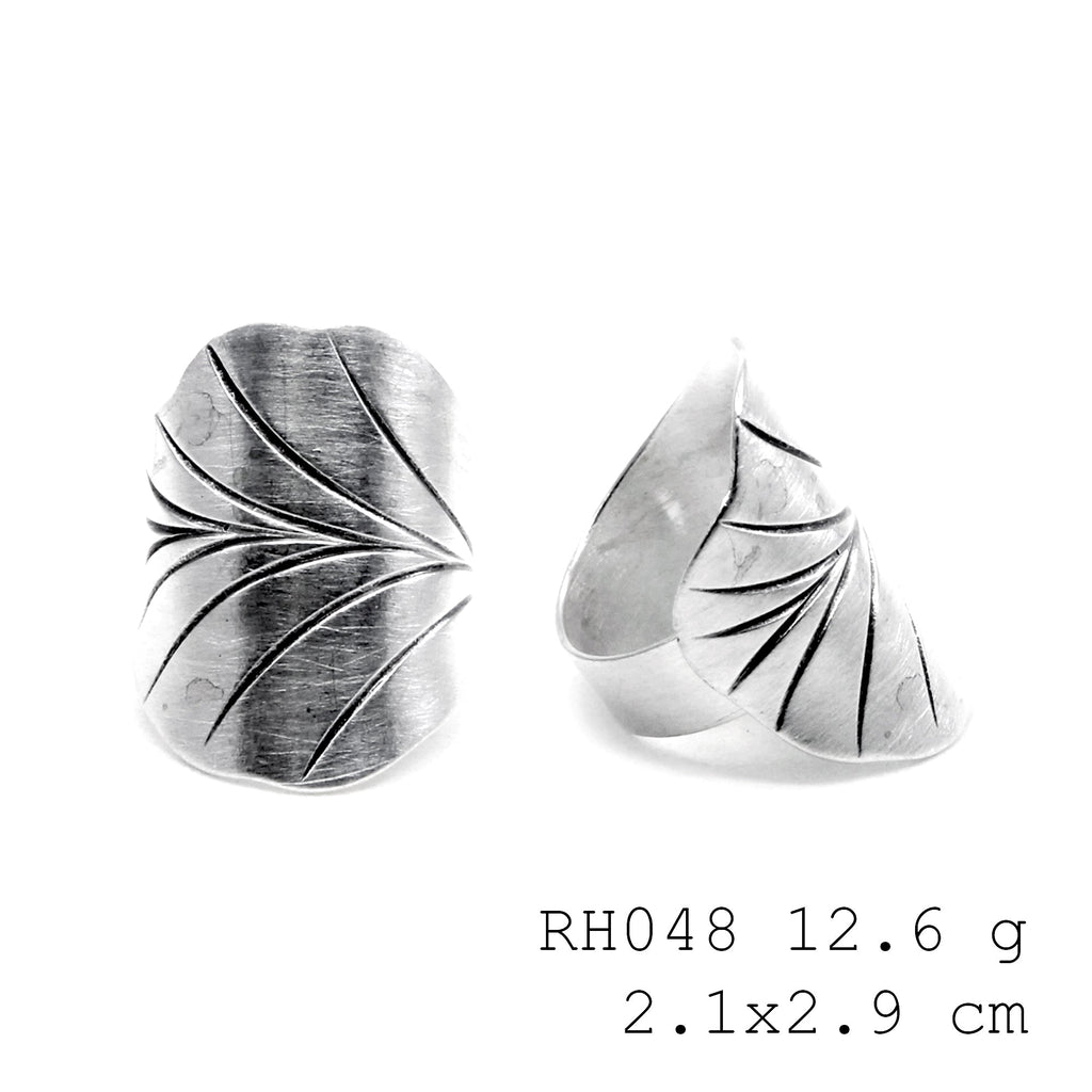 Unique gift alert! Handmade silver ring.