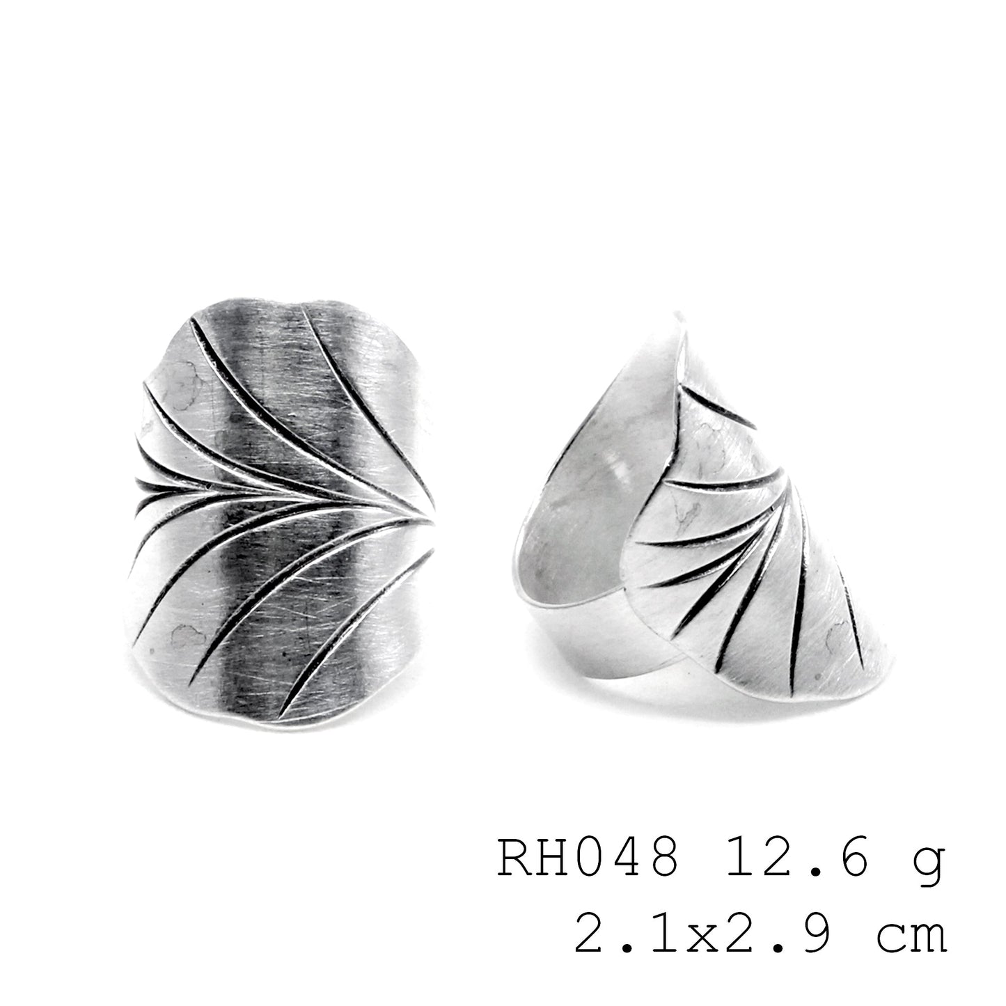 Unique gift alert! Handmade silver ring.