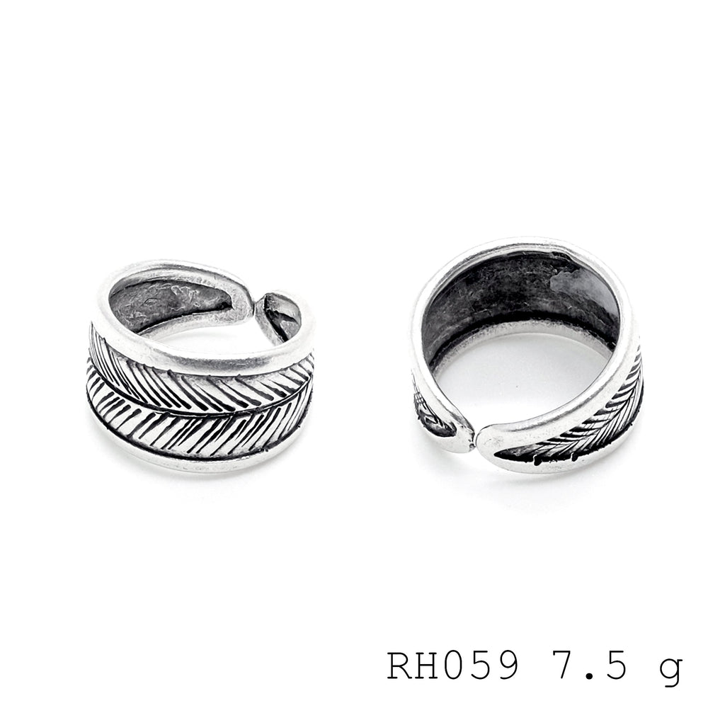 Embrace the outdoors. Organic silver ring.