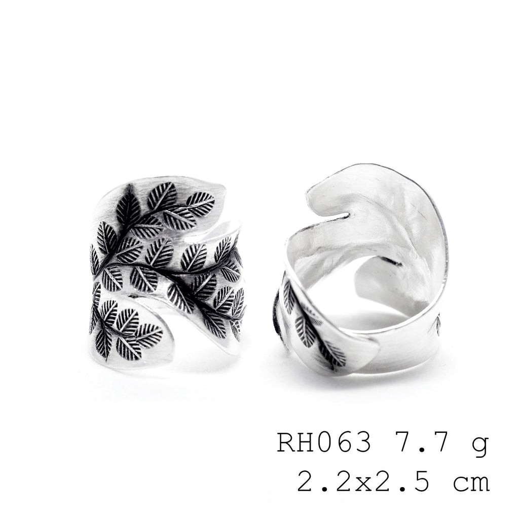 Handmade with love. Your new leaf silver ring.
