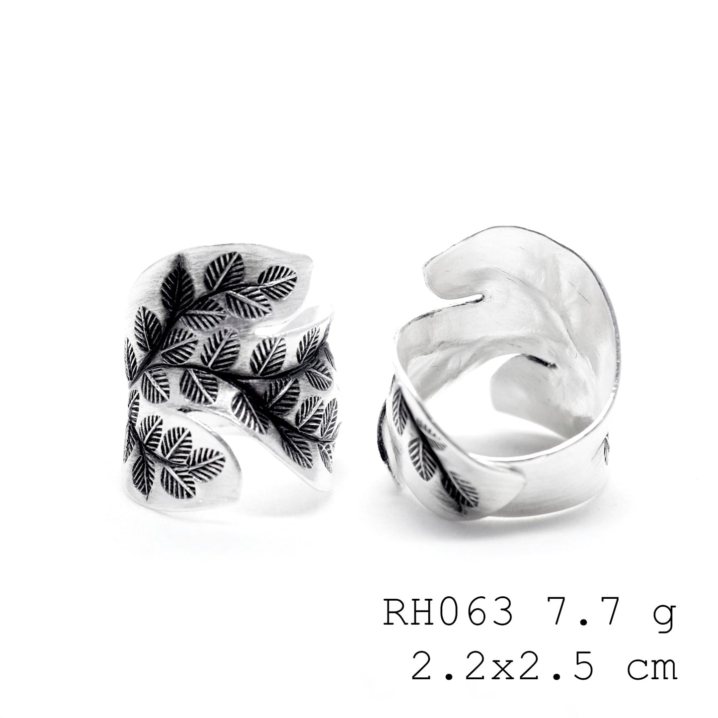 Handmade with love. Your new leaf silver ring.