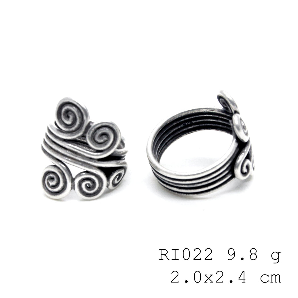 Pure silver, pure style. Snail line silver ring.
