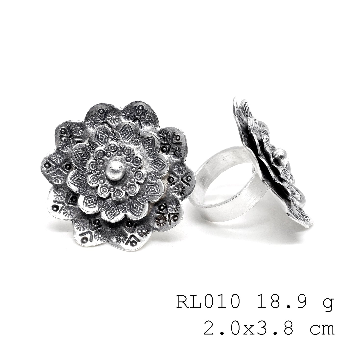 Minimalism with a floral twist silver ring.