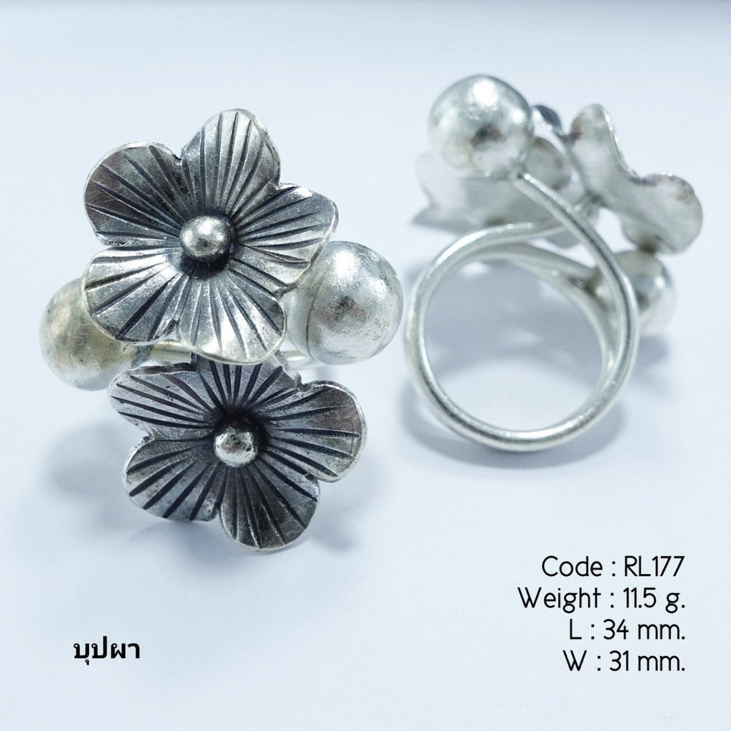 Sterling style silver ring.