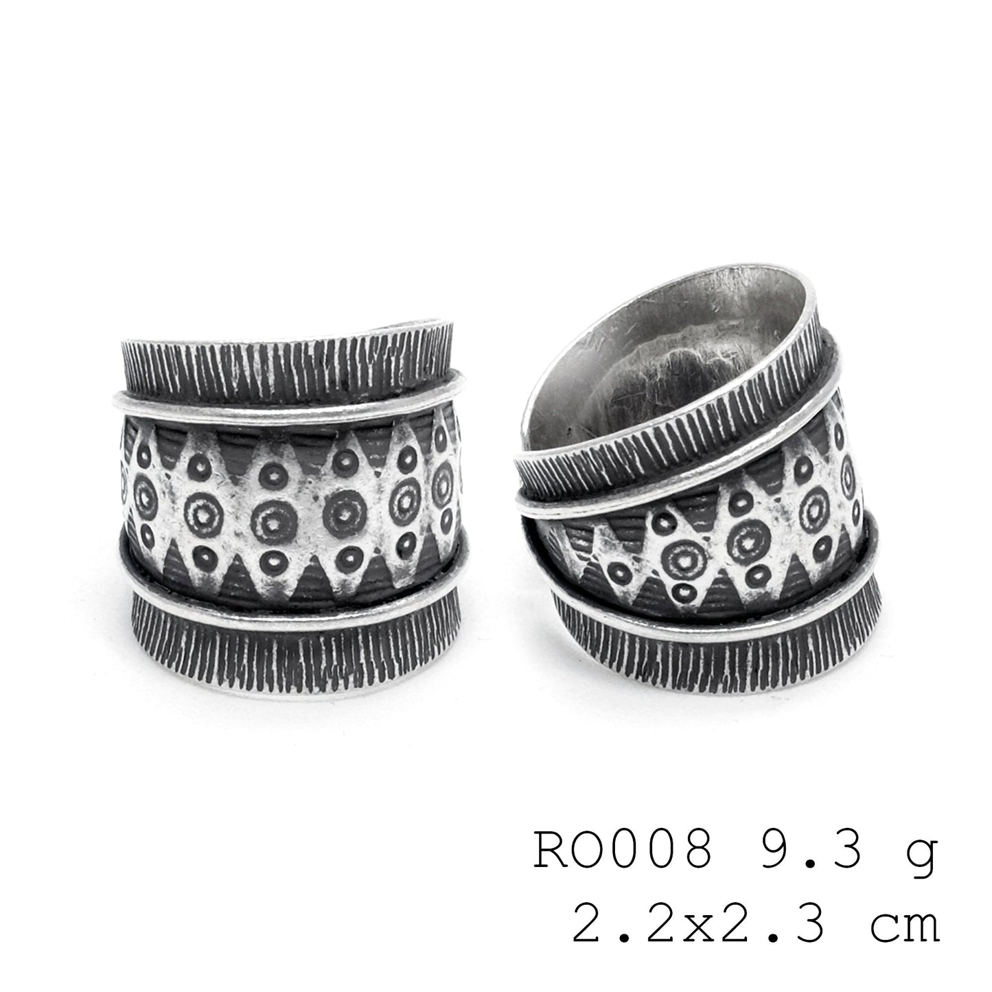 Silver dreams in a handmade silver ring.