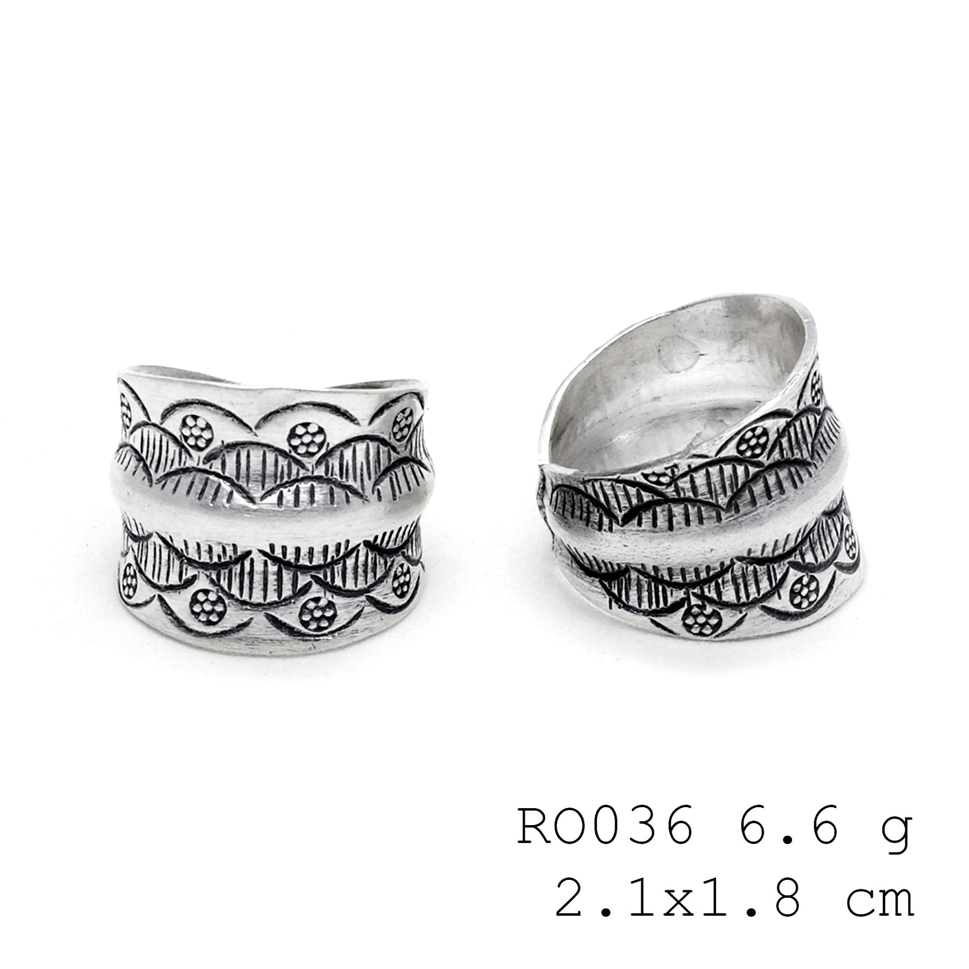 The perfect hand-carved gift: a silver ring.