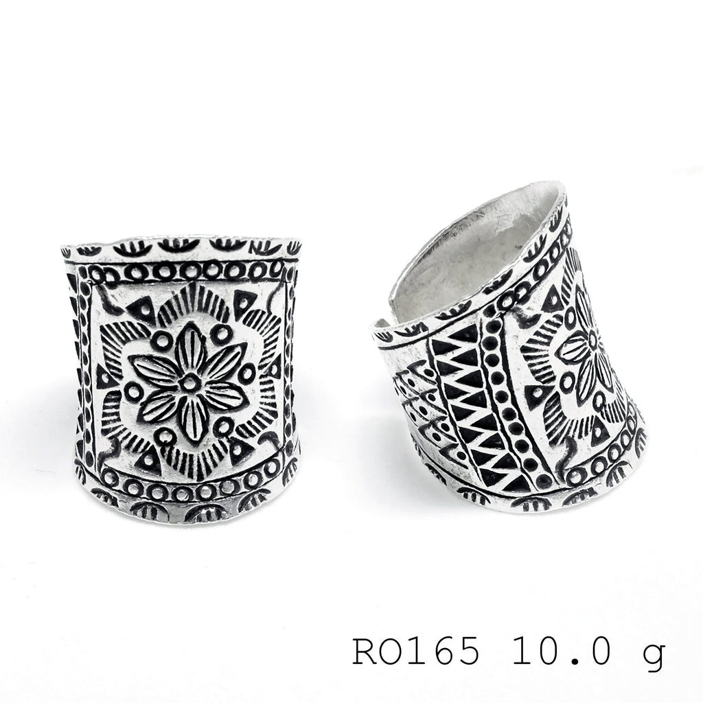 Hand-carved to perfection: a unique silver ring.