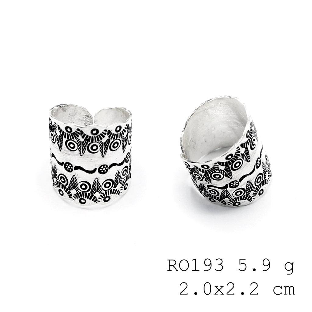 Timeless texture, timeless silver ring.