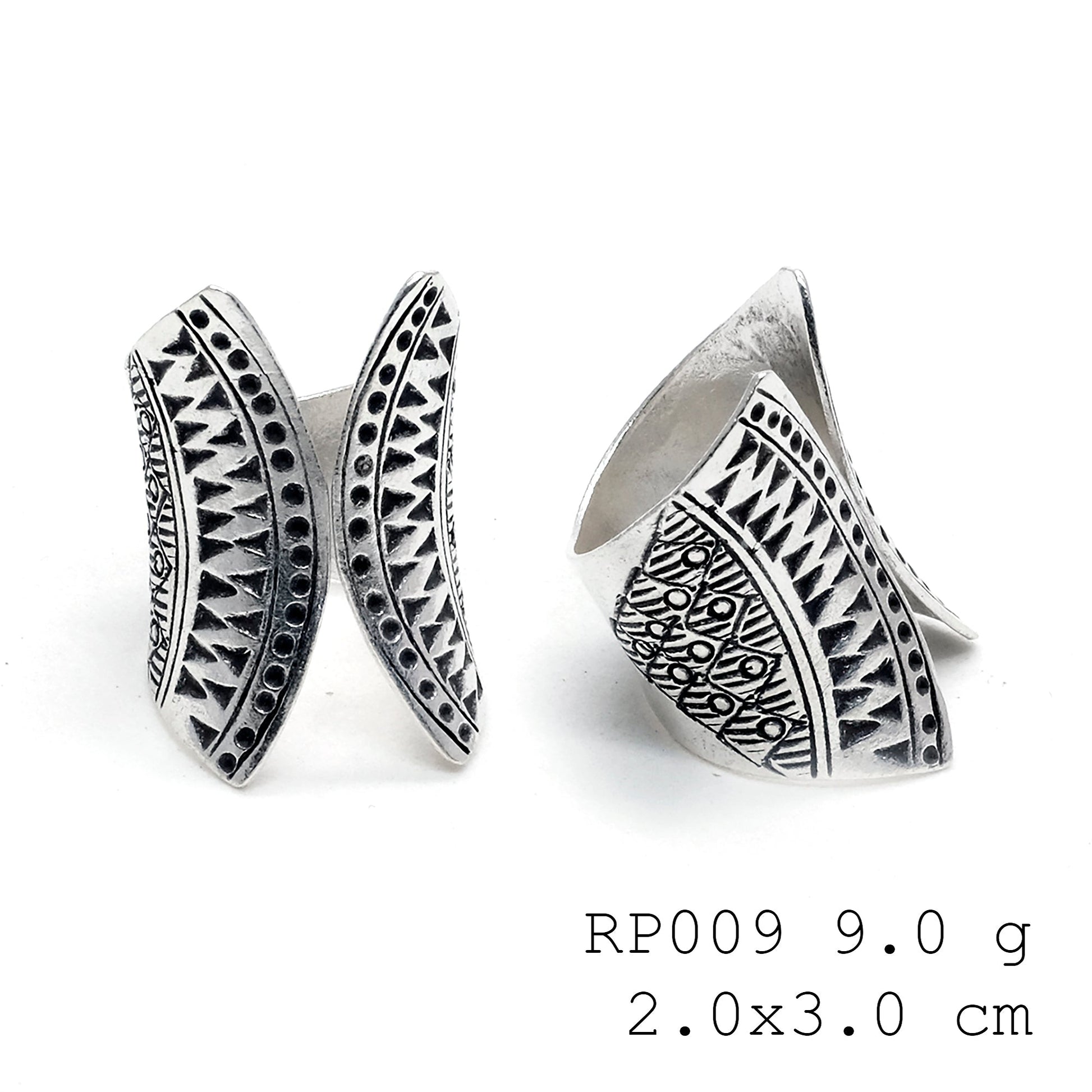 Purely authentic. 98% silver defines this handmade silver ring.