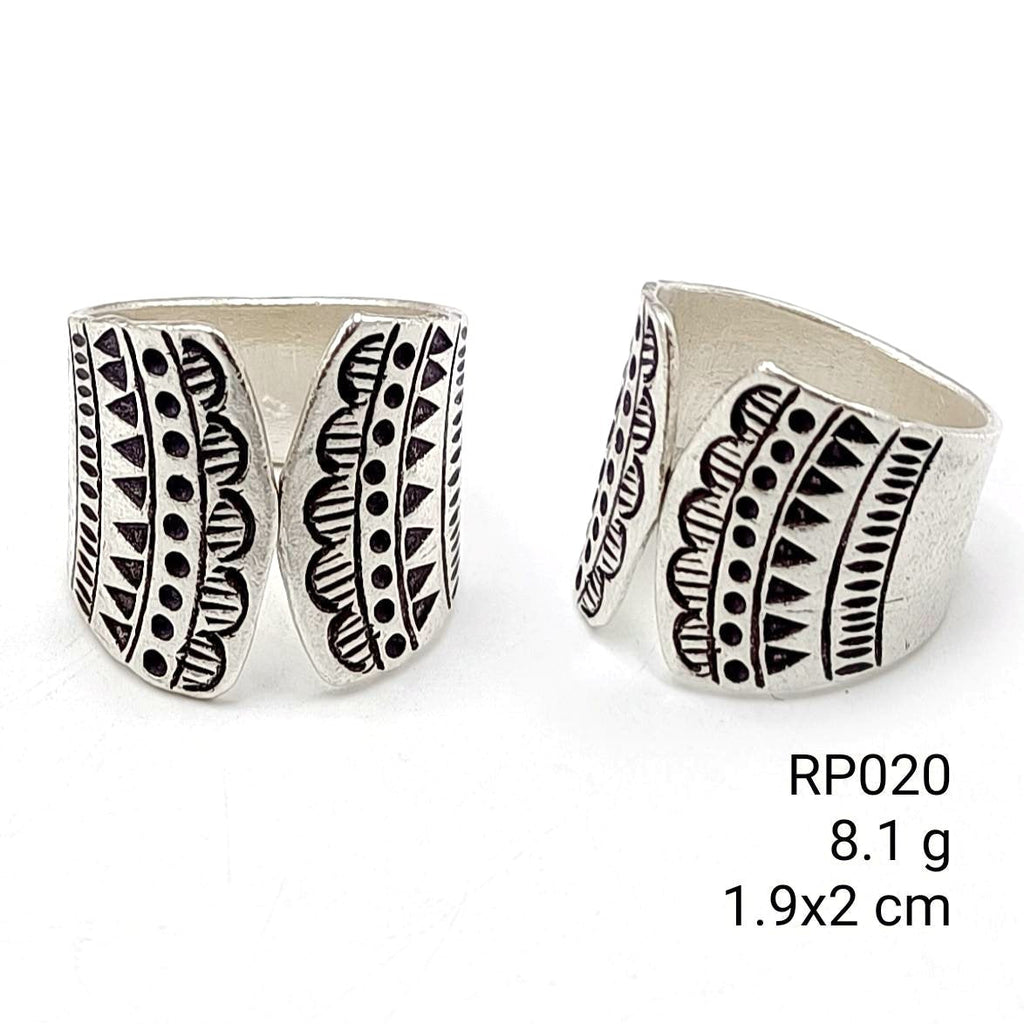 Purely handmade. A 98% fine silver ring for your collection.