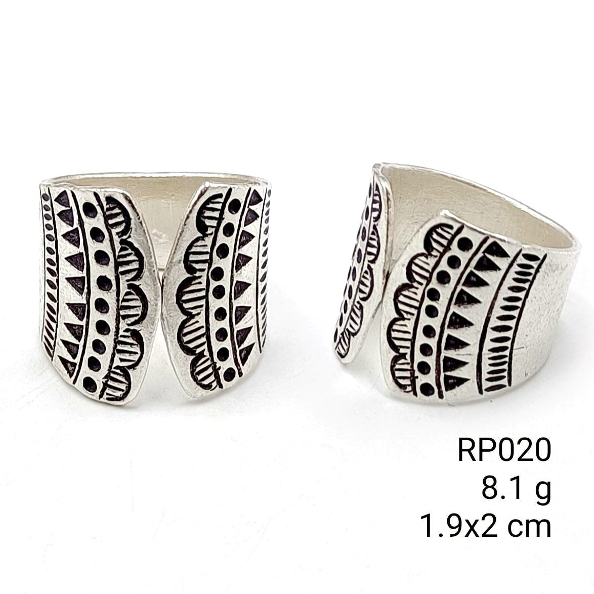 Purely handmade. A 98% fine silver ring for your collection.