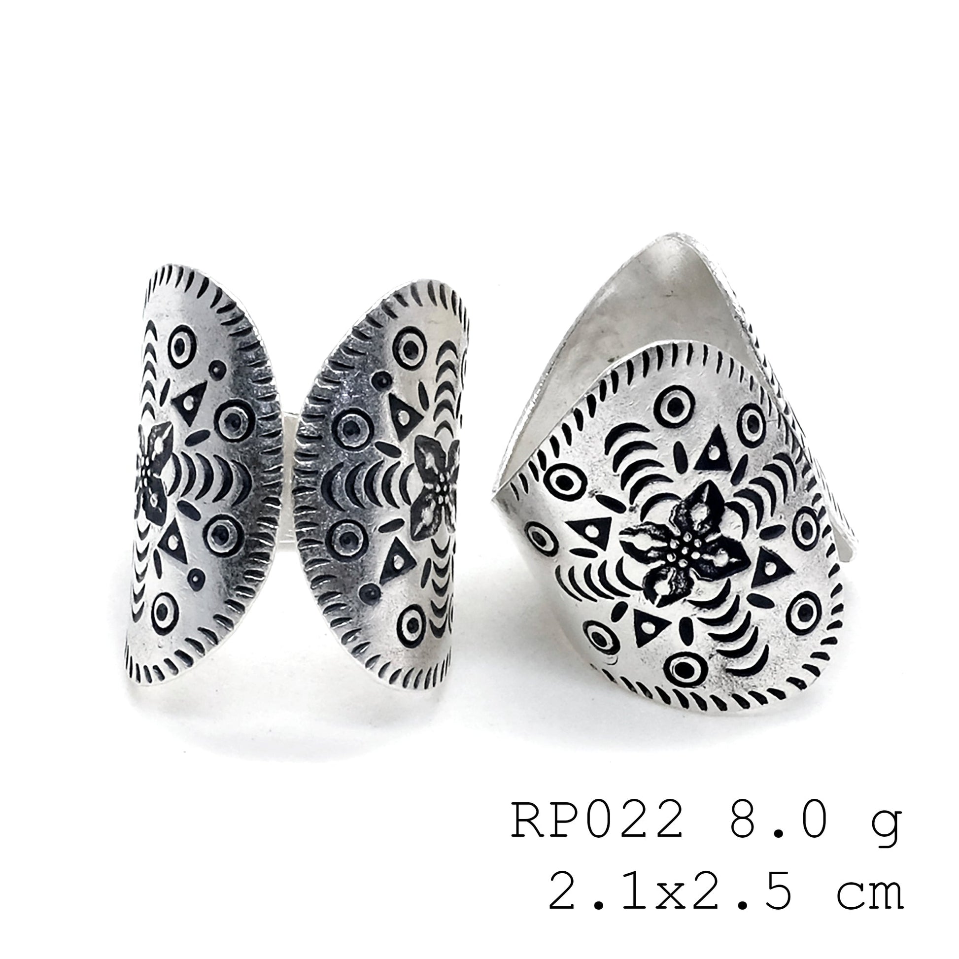 Raw elegance. 98% pure silver in a handmade silver ring.