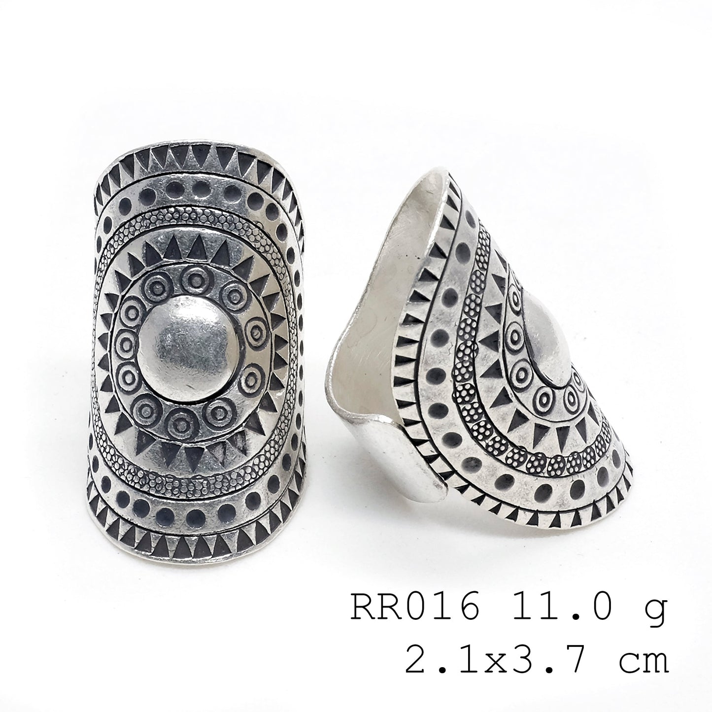 Unmatched purity. A side-open silver ring.