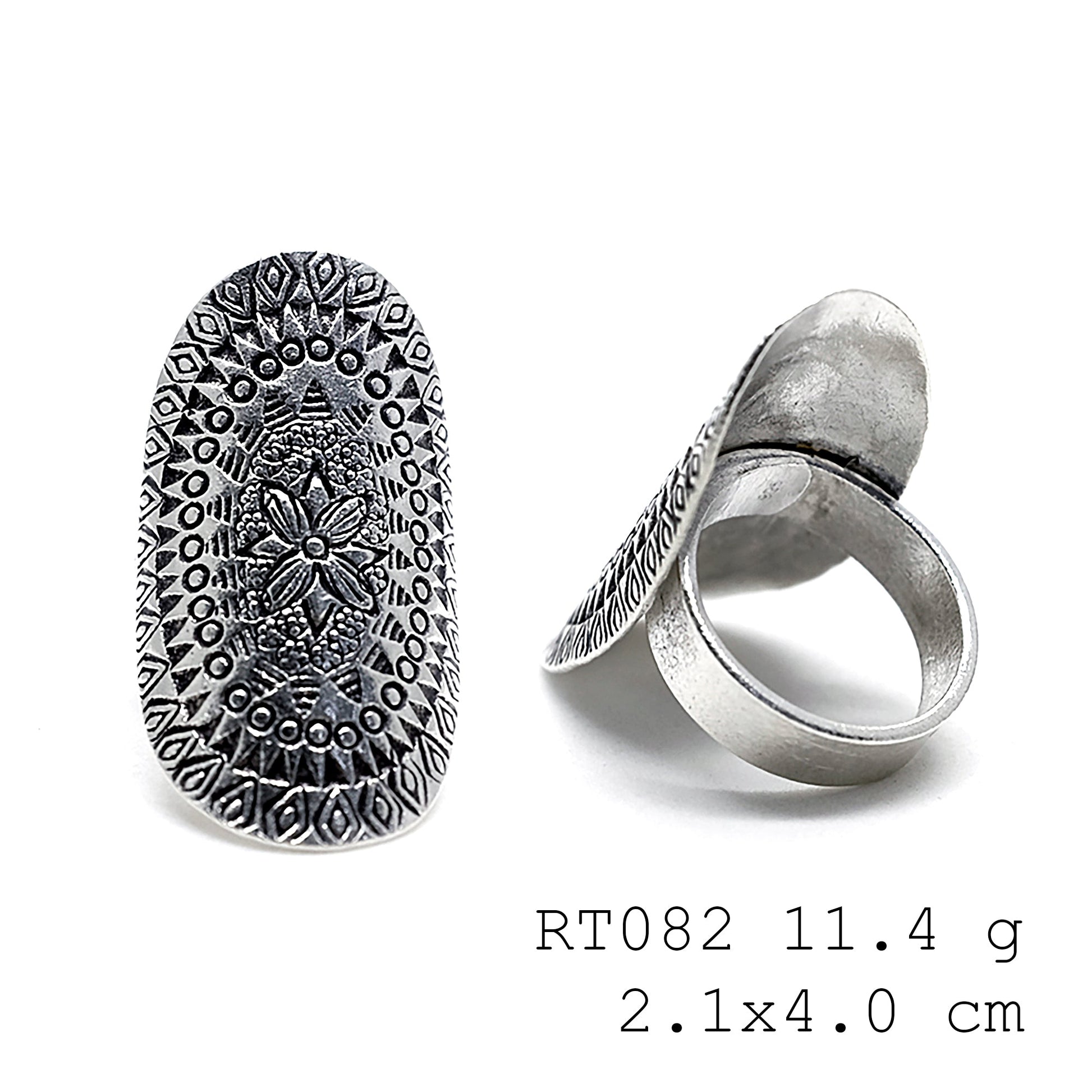 Authentic craft. A 98% handmade silver ring.