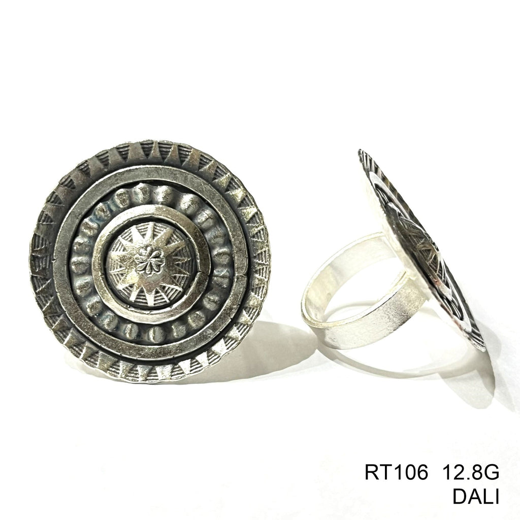 Artisan crafted. A high-purity plate silver ring.