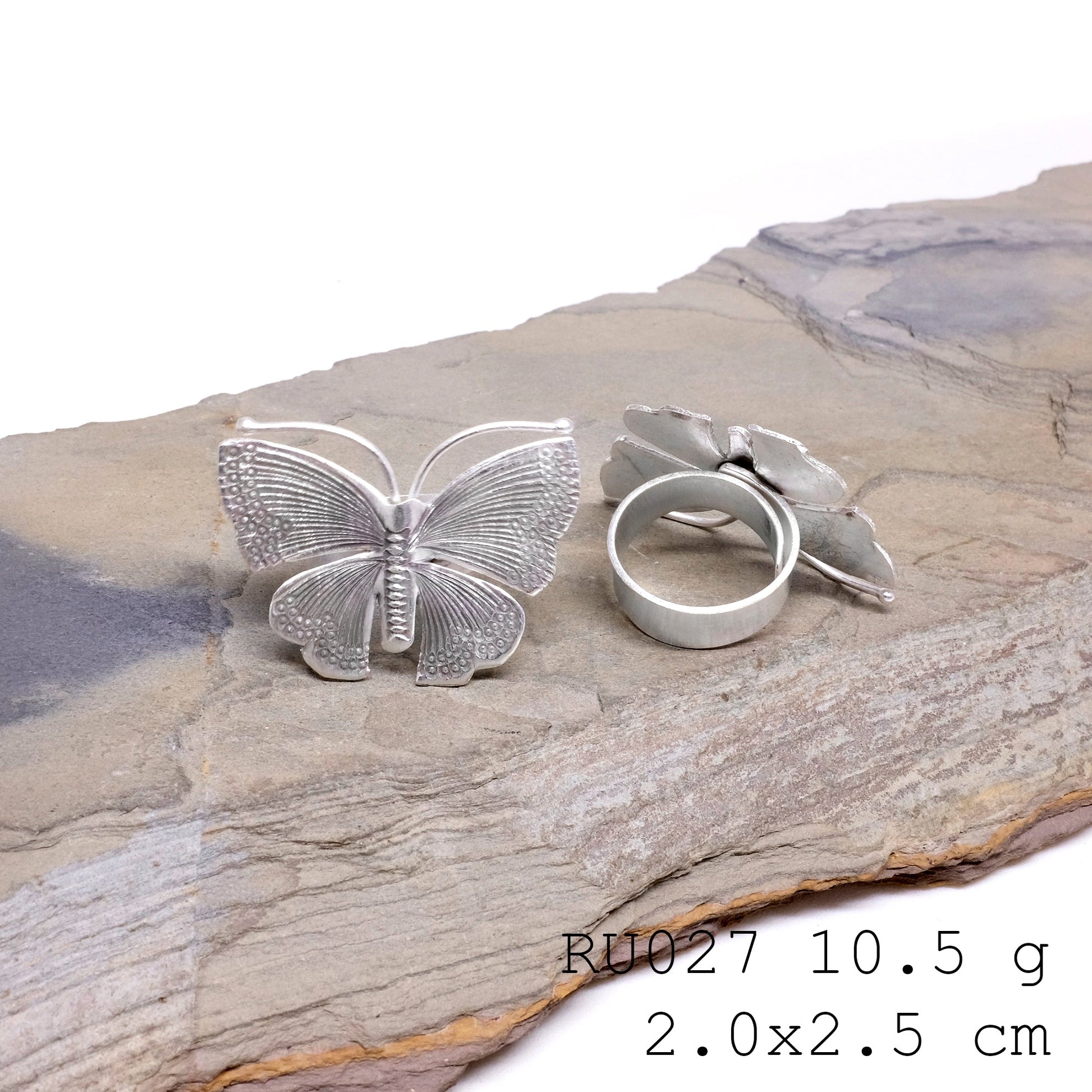 Artisan creatures. A handmade silver ring.