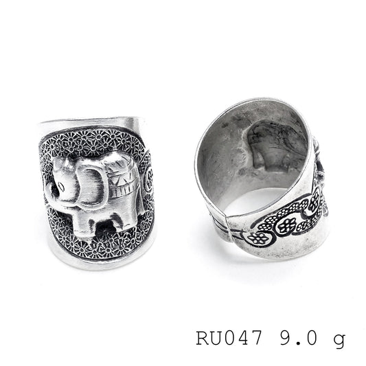 Simply wild. A 98% pure silver ring.