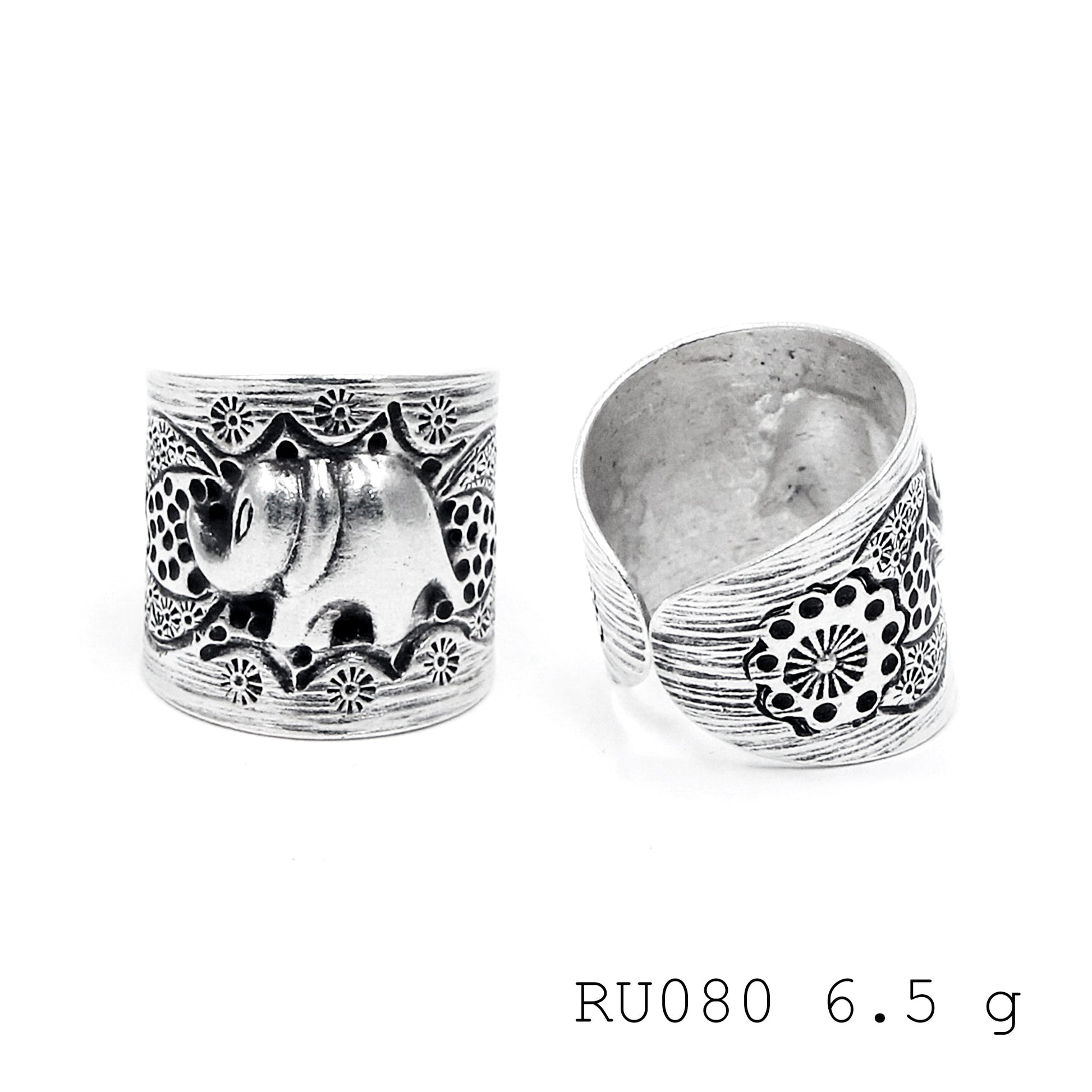 Spirit animals. A handmade 98% silver ring.