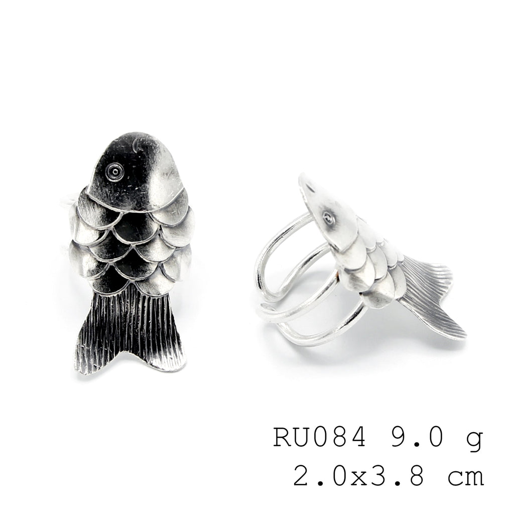 Artisan animals. A 98% pure silver ring.