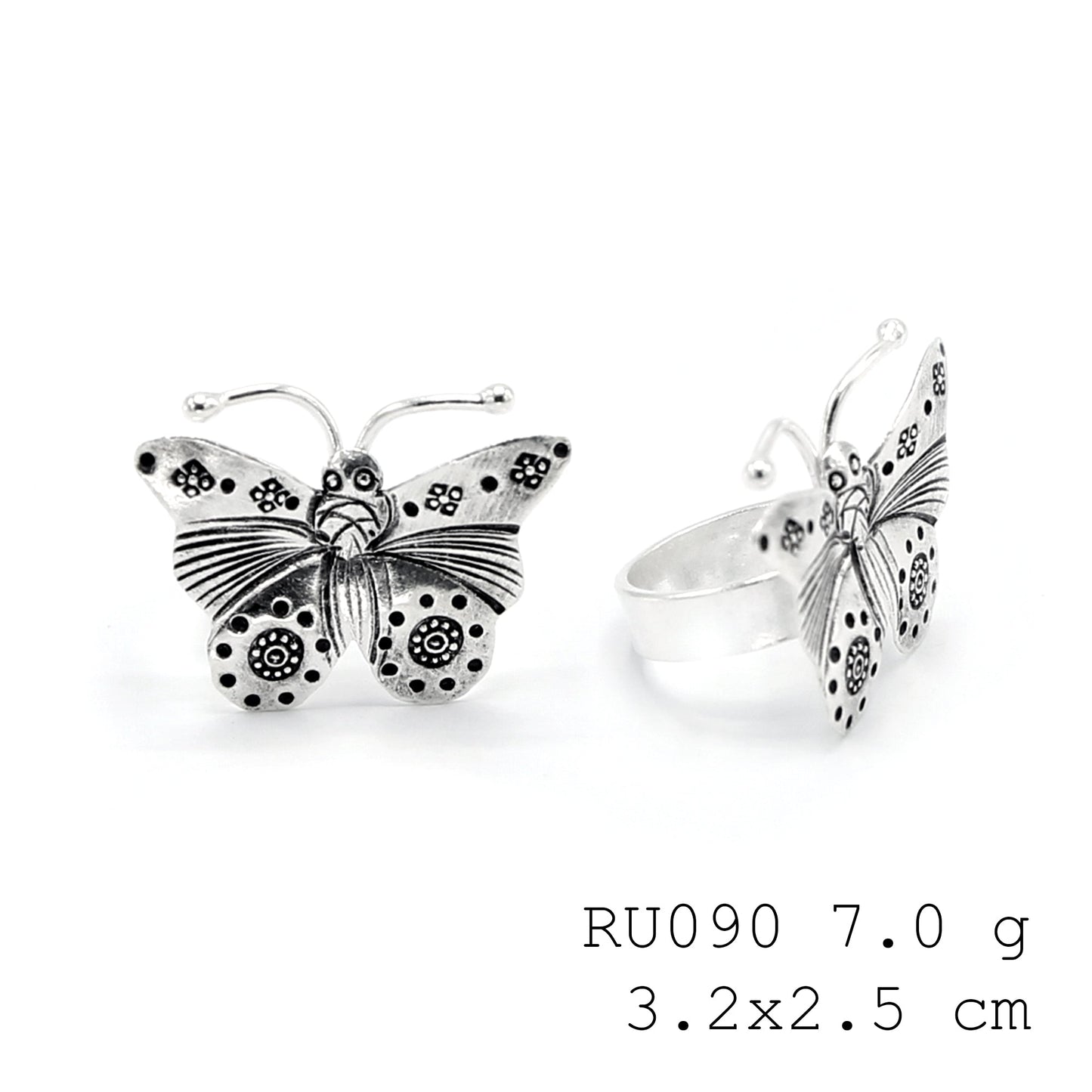 Purely detailed. A handmade animal silver ring.