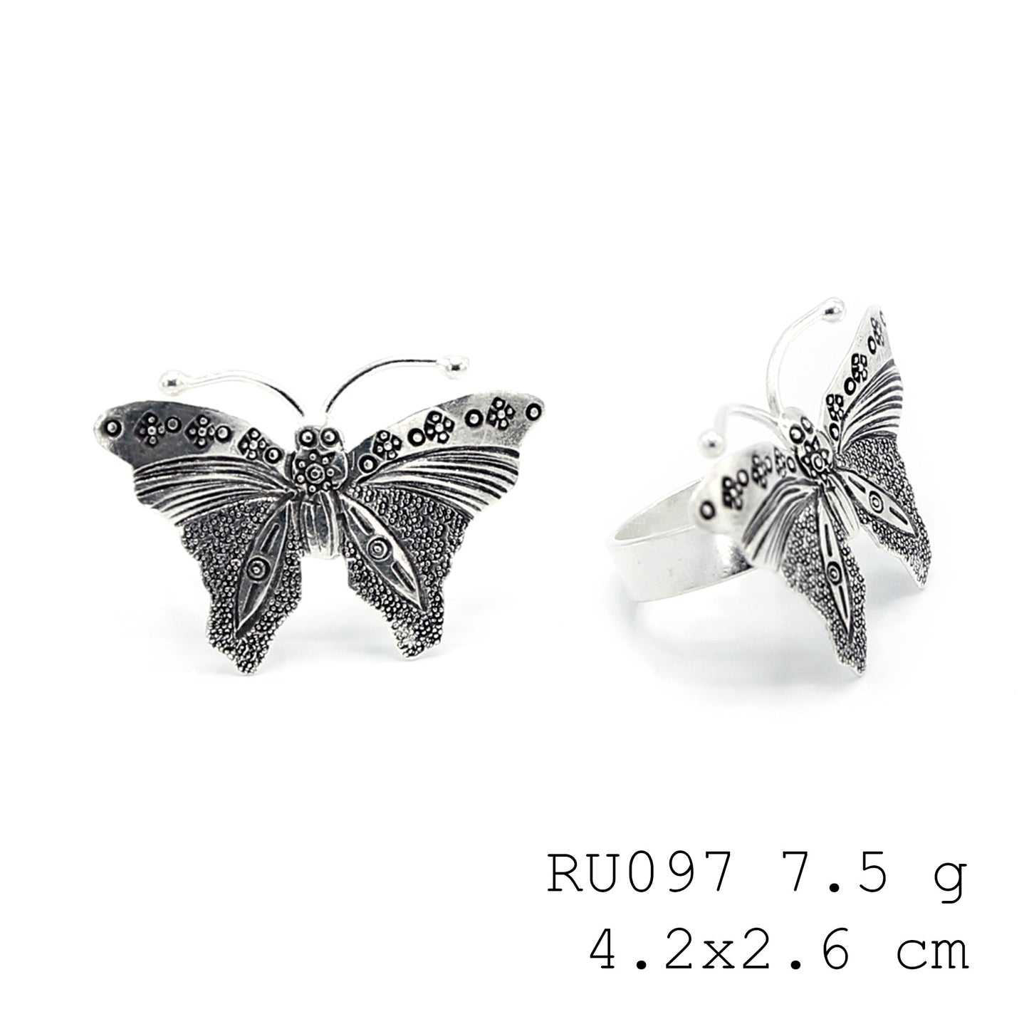The pure fox. A 98% handmade silver ring.