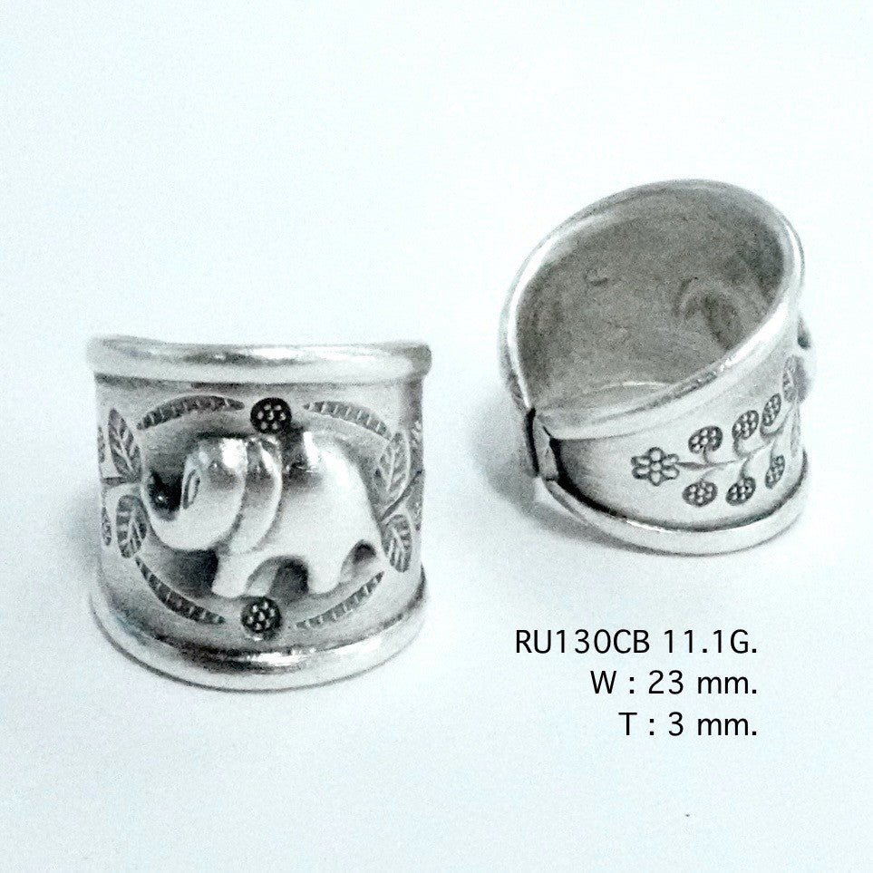 Animal magic. A handmade 98% silver ring.