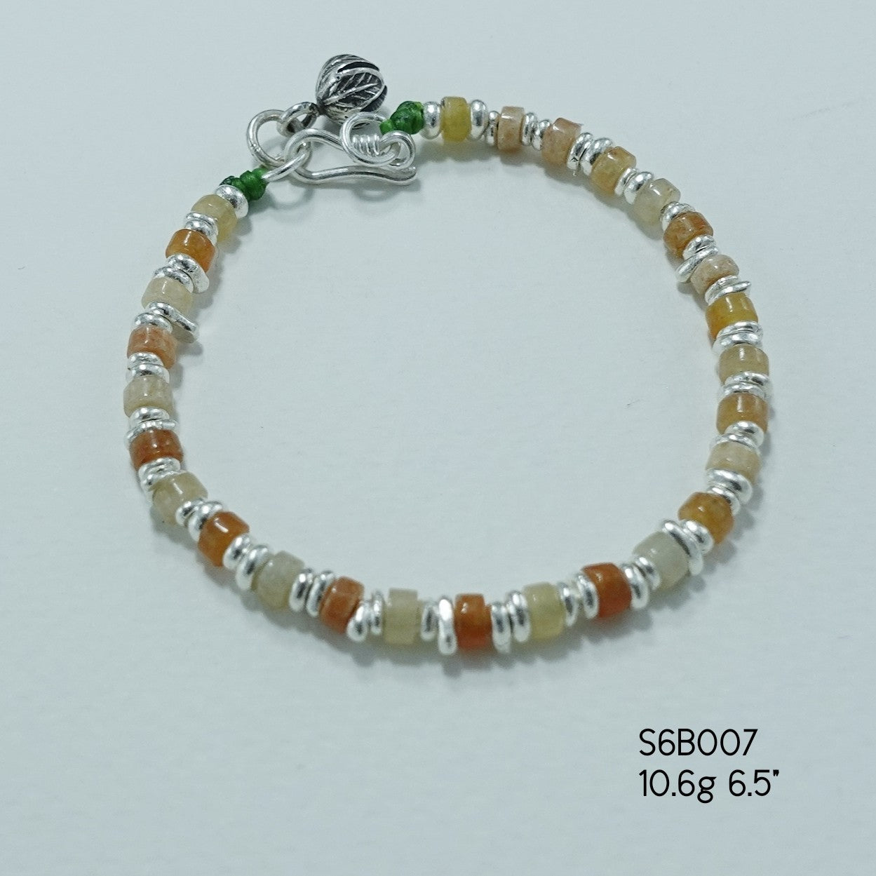 The perfect bracelet for every moment that matters.