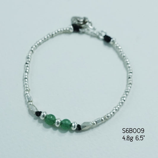 A bracelet so sleek, it turns every look into luxury.