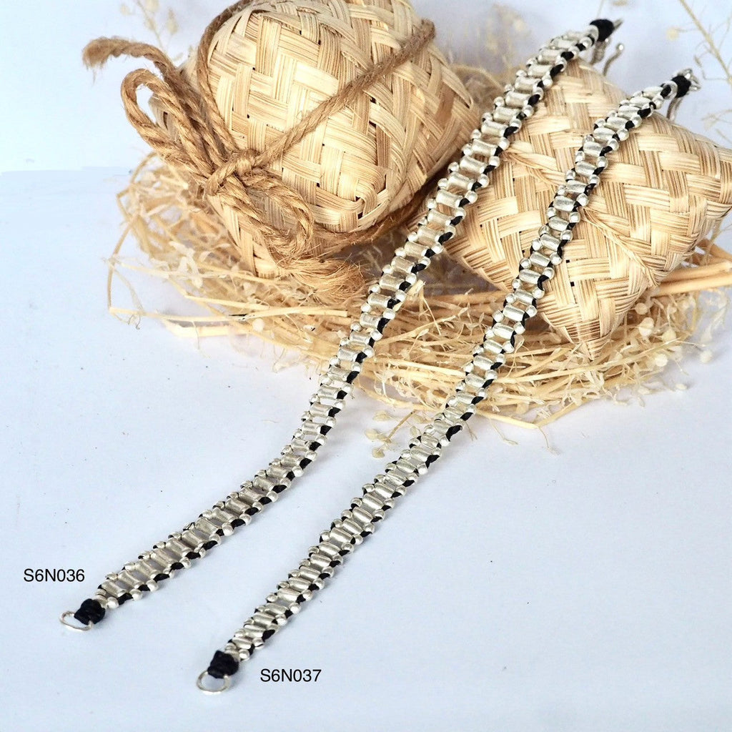 Simple elegance defines this silver bracelet.