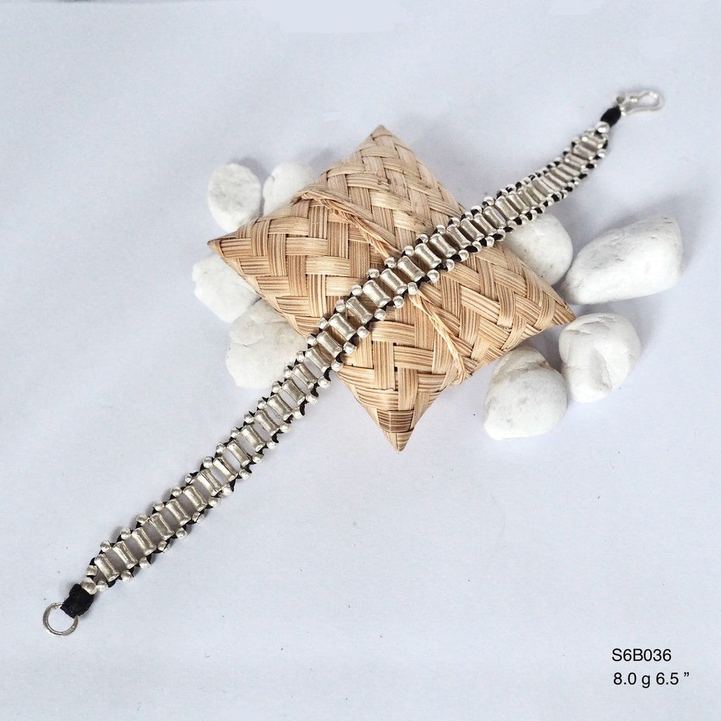 Simple elegance defines this silver bracelet.