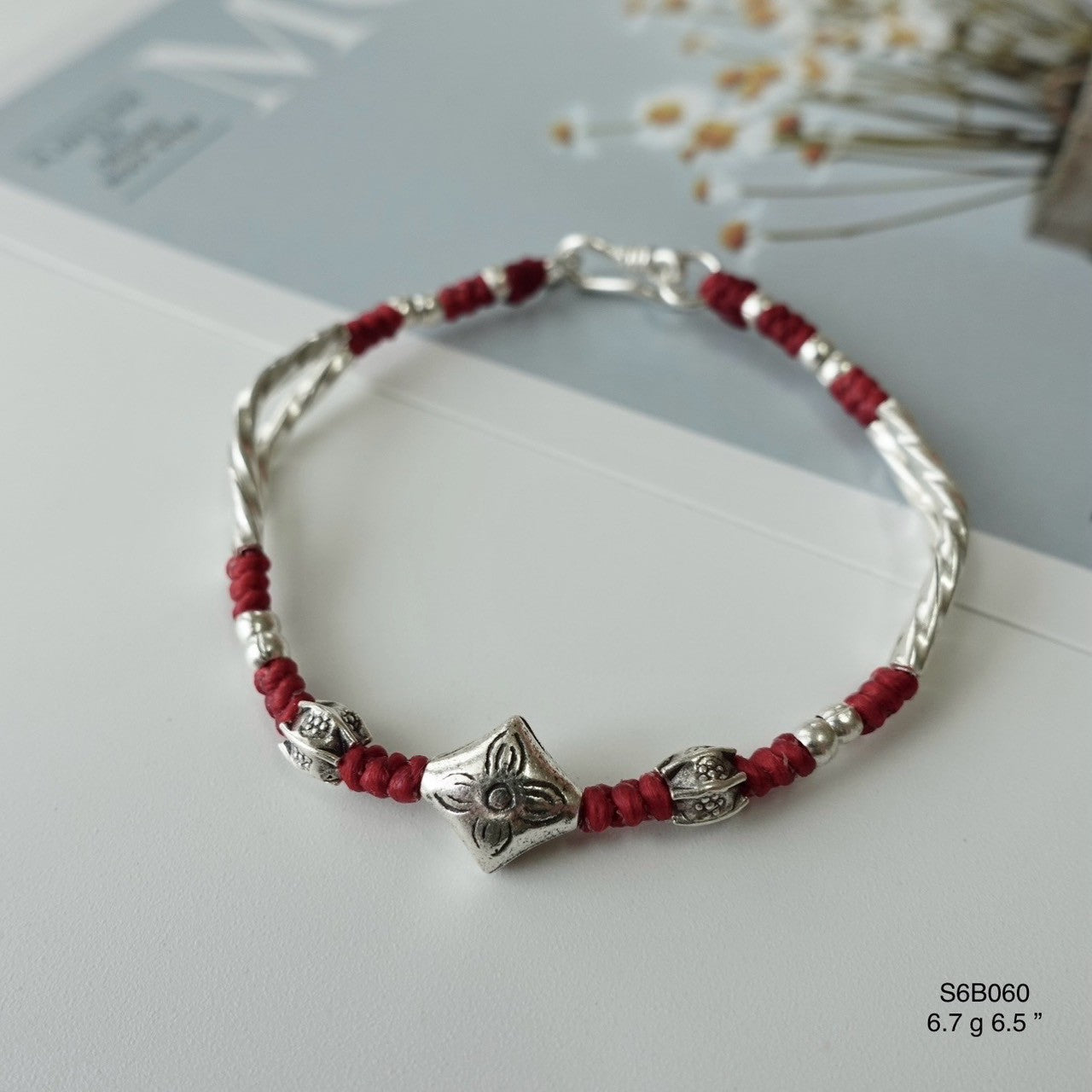 A subtle statement bracelet. In silver, of course.