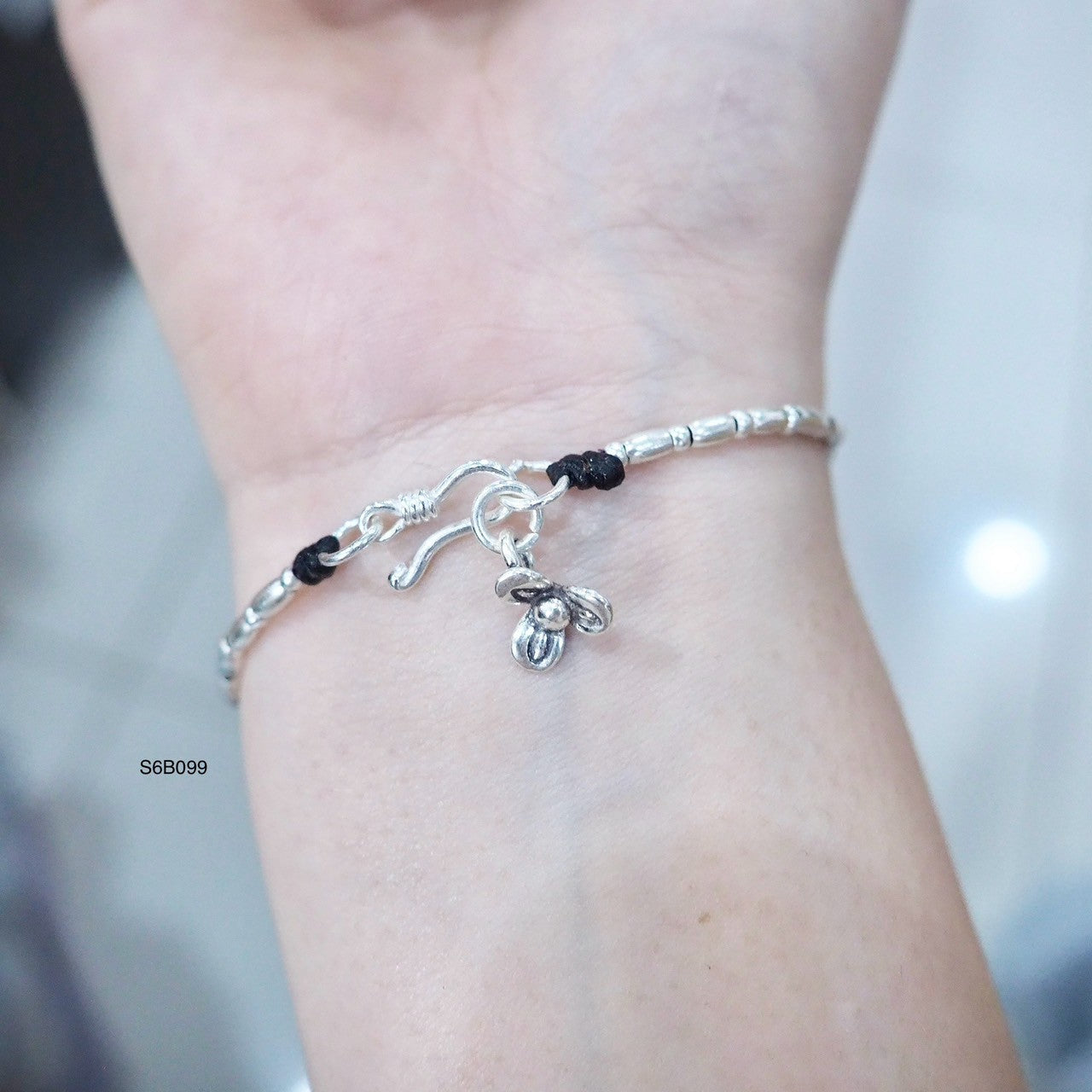 Slow made, high quality bracelet.