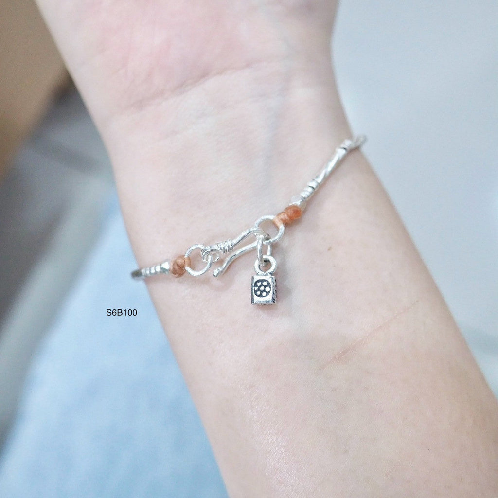 Intricate design on this beautiful bracelet.